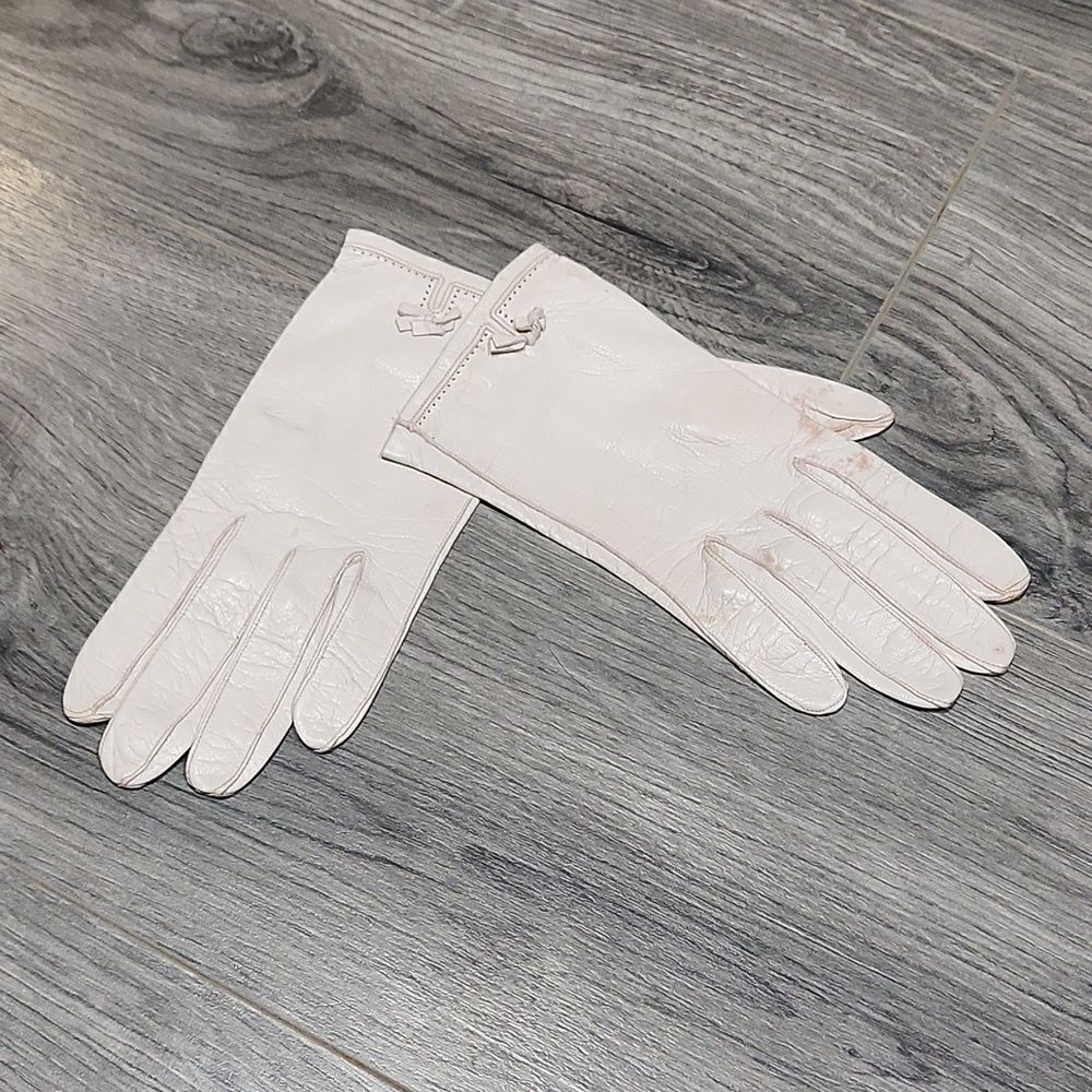 GUC Vintage White Old EnglishβSoft RidingβGloves